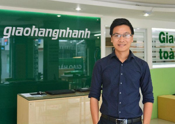 Lương Duy Hoài, 27 tuổi, từng tốt nghiệp đại học ngành công nghệ thông tin. Anh sáng lập trang Giao Hàng Nhanh vào năm 2012 và hiện đảm nhận vị trí CEO của công ty hơn 1.000 nhân viên này.