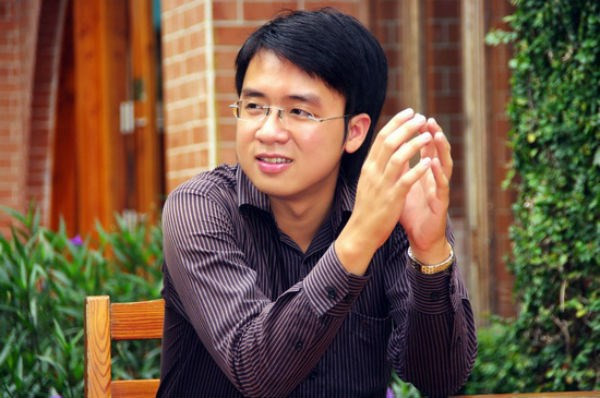 Tạ Minh Tuấn, CEO Help International (Lĩnh vực sức khỏe và khoa học): Chàng trai 27 tuổi này từng theo học chuyên ngành Kỹ thuật Hệ thống Công nghiệp, ĐH Bách khoa TP HCM. Anh là người tiên phong trong mô hình "bác sĩ riêng" tại Việt Nam, với số vốn khởi nghiệp chỉ vài triệu đồng. Từ đó, anh đã huy động được số vốn khổng lồ để xây dựng thành công HELP International. Ttổ chức của anh đã giúp đỡ cho hơn 10.000 gia đình.