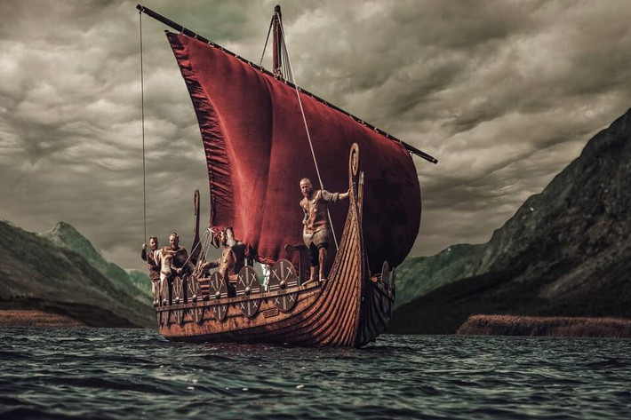 Để có thể kiểm soát được những vùng đất rộng lớn, người Viking nổi tiếng hung bạo, tàn nhẫn. Họ sẵn sàng tấn công, giết hại kẻ địch mà không hề do dự hay có sự thương xót nào.