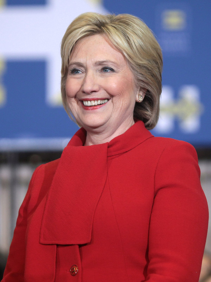 Sau khi rời Nhà Trắng, cựu đệ nhất phu nhân Hillary chứng tỏ bản thân là một người thông minh, tài năng khi trở thành Ngoại trưởng Mỹ dưới thời Tổng thống Barack Obama.