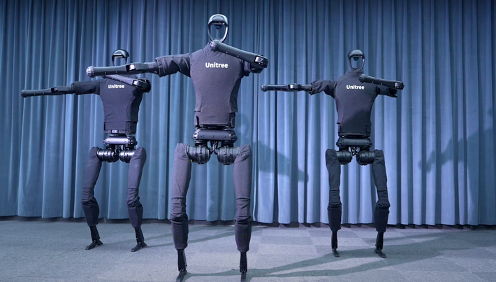 Trong phiên bản mới nhất, Unitree Robotics vui mừng thông báo mẫu Evolution V3.0 phá kỷ lục về tốc độ di chuyển dành cho robot hình người. Nó có thể di chuyển trên mặt phẳng với tốc độ 3,3m trên giây (tức 11,9 k/h).