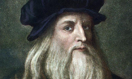 Do vậy, nhiều người không khỏi kinh ngạc khi biết được rằng họa sĩ thiên tài da Vinci có thể viết đồng thời cả hai tay, một tay ở trên và một tay ở dưới.