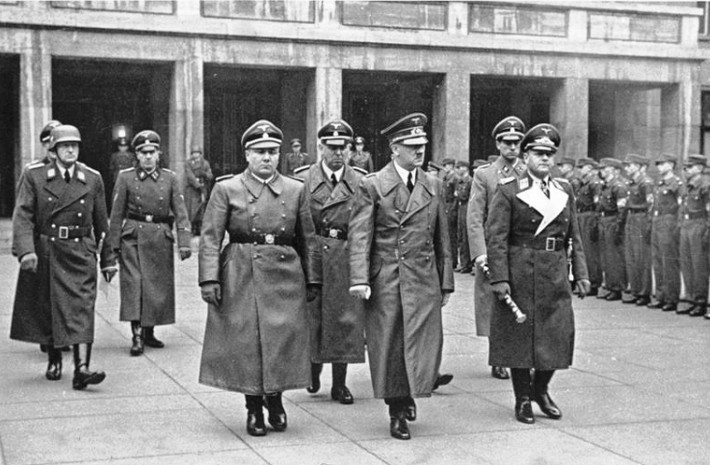 Cuộc thảm sát đẫm máu Holocaust được thực hiện kể từ khi trùm phát xít Hitler lên nắm quyền từ năm 1933 cho đến khi Chiến tranh thế giới 2 kết thúc năm 1945.