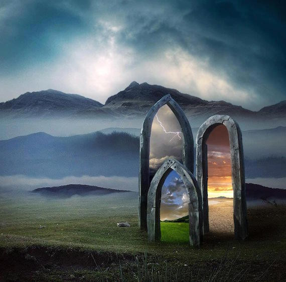 Vì vậy, người ta cho rằng thời gian ở Untersberg có thể bị ngưng trệ. Do đó, dư luận đồn đoán con người có thể du hành thời gian. Thậm chí, có người tin rằng, người ngoài hành tinh từng xuất hiện tại núi Untersberg.