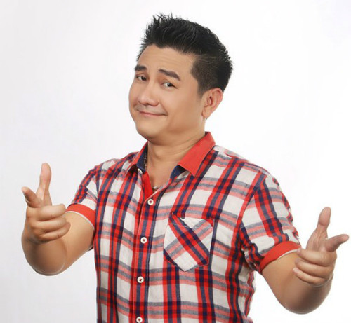 Thông tin nghệ sĩ hài Anh Vũ qua đời sáng sớm nay theo giờ Việt Nam khiến nhiều người vô cùng bàng hoàng. Anh Vũ đột ngột ra đi trong chuyến lưu diễn tại Mỹ. Theo một số nghệ sĩ thân thiết, thời gian này sức khỏe Anh Vũ không được tốt do ung thư tái phát nên mất ngủ triền miên, trầm cảm. Trước ngày lên đường Anh Vũ rất hào hứng cho rằng chuyến đi lưu diễn ngày đầu năm này như báo hiệu một tin vui cả năm sẽ có nhiều show. Nhiều người vẫn chưa thể tin được anh ra đi bất ngờ như vậy.