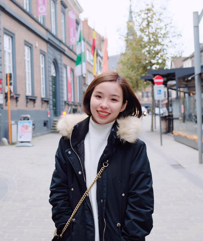 Tô Ngọc Viên Minh, vợ sắp cưới của tiền đạo Công Phượng, được nhiều người khen vì ngoại hình xinh xắn, học giỏi.