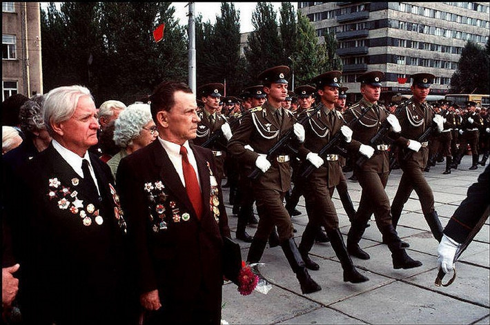 Cuộc diễu hành mừng ngày chiến thắng Thế chiến II ở Donetsk.