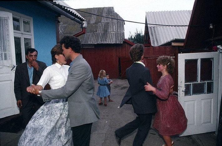 Đám cưới của người dân Ukraine năm 1988.