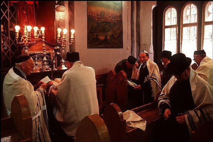 Nhà thờ Synagogue ở tỉnh Chernovtsy, Ukraine.