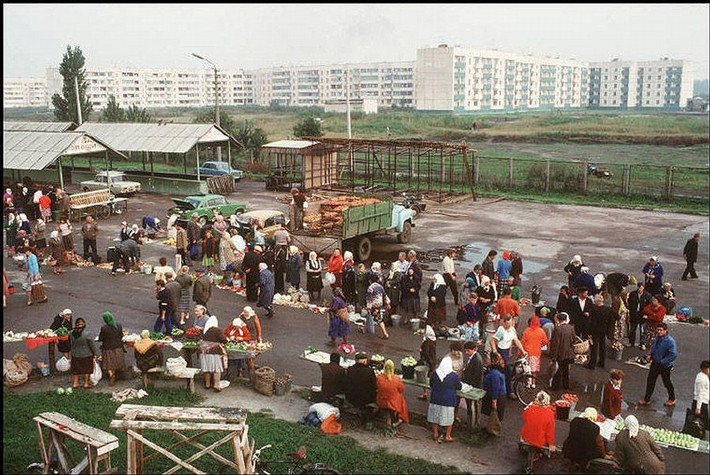 Chợ địa phương ở thị trấn Pereslav.
