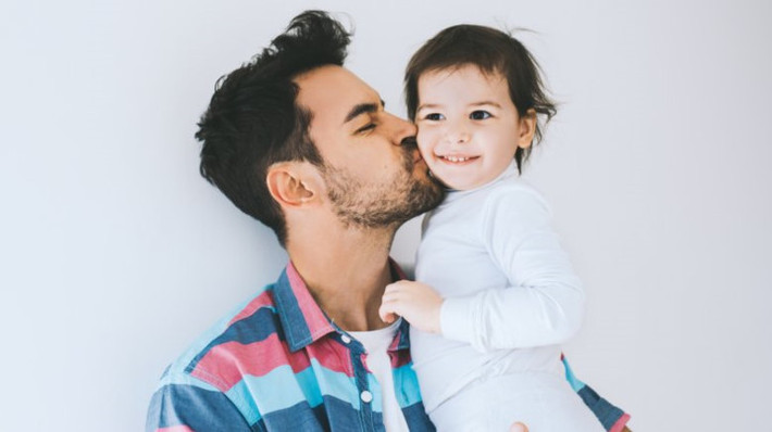 Sự biến đổi về thể chất: Sau khi kết hôn lượng chất testosterone giảm xuống, dẫn đến việc thay đổi vóc dáng và cơ bắp ở nam giới. Theo đó, lượng cơ bắp sẽ ít hơn và cân nặng có xu hướng tăng lên.