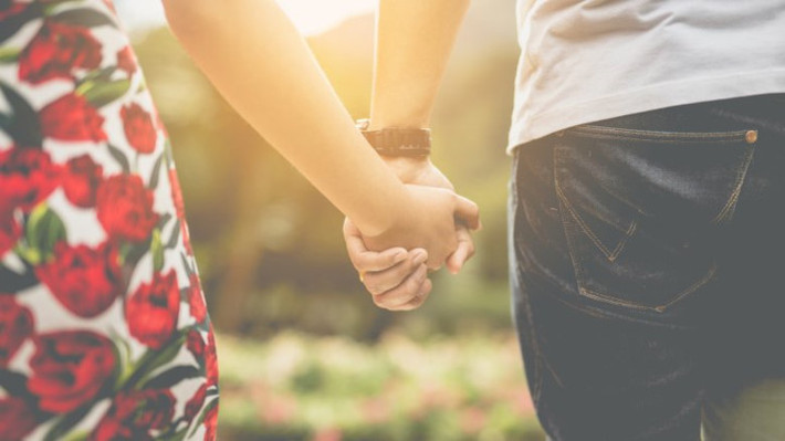 Các quyết định thay đổi: Việc gắn kết cuộc đời mình với người khác ảnh hưởng tới tất cả quyết định của bạn. Bạn không chỉ nghĩ về mình mà còn suy nghĩ về đối phương trước khi đưa ra quyết định nào đó.