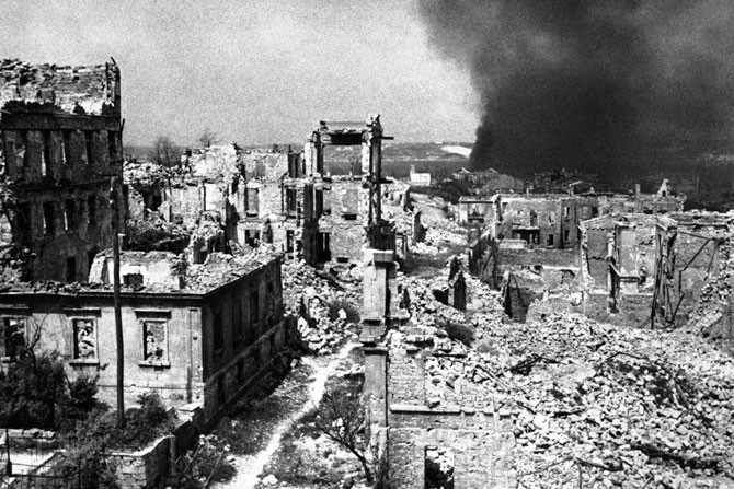 Bảo tàng Lịch sử ở Sevastopol bị phá hủy bởi quân đội Đức năm 1944. Ảnh: ER.
