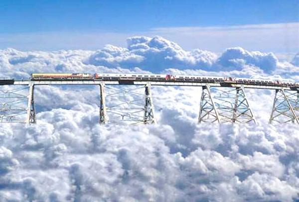 3. Nubes, Argentina: Mất 27 năm để hoàn thành tuyến đường sắt ở Bắc Trung Bộ của Argentina, khu vực gần biên giới Chile. Với những cung đường xoắn ốc, zíc zắc, cung đường sắt này xuyên qua 21 đường hầm và 13 cầu ngoạn mục. Ảnh: Wonder List.
