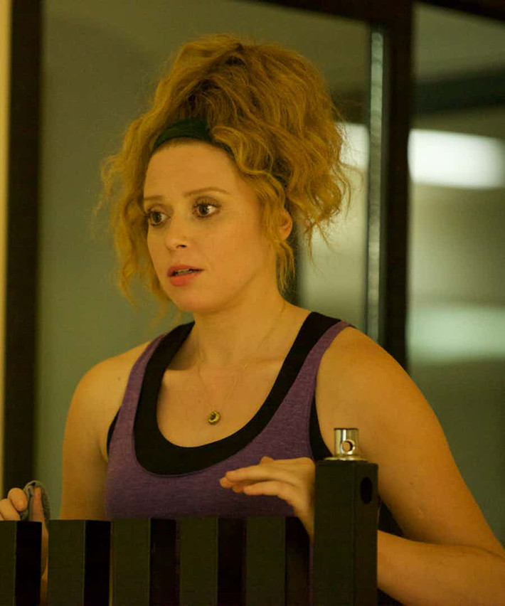 6. Natasha Lyonne: Trong những năm 90, Natasha Lyonne là một ngôi sao điện ảnh nổi tiếng. Tuy nhiên, cô đã gặp rắc rối liên quan tới pháp luật vào năm 2001 và ba năm sau đó, bị bắt vì tội nghịch ngợm, xâm phạm, và quấy rối người hàng xóm. Năm 2005, cô đã bị trục xuất khỏi căn hộ và phải ngủ ngoài đường phố. Ảnh: The Richest.