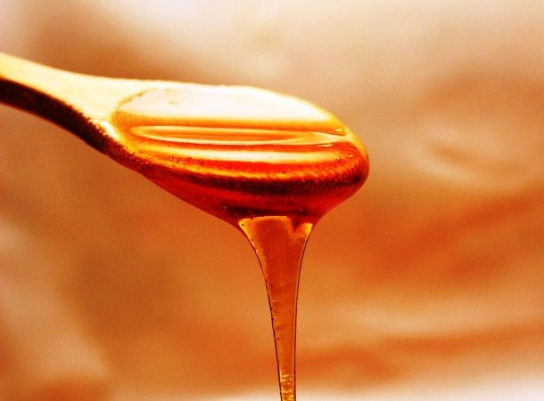 11. Có nhiều sự thật lạ kỳ dưới thời Ai Cập cổ đại. Chẳng hạn như để tránh ruồi đậu vào người, vua Pepi II của Ai Cập luôn mang theo vài nô lệ khỏa thân trên người bôi đầy mật ong.