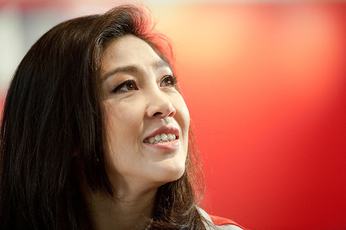 Tòa án Tối cao vừa ra lệnh truy nã bà Yingluck Shinawatra sau khi bà không xuất hiện tại phiên tuyên án sáng 25/8. Tòa hoãn việc công bố bản án tới ngày 27/9. Nếu bị kết tội, nữ thủ tướng đầu tiên của xứ Chùa Vàng sẽ phải đối mặt với tối đa 10 năm tù giam và bị cấm tham gia các hoạt động chính trị trong vòng 5 năm. Ảnh: Getty.