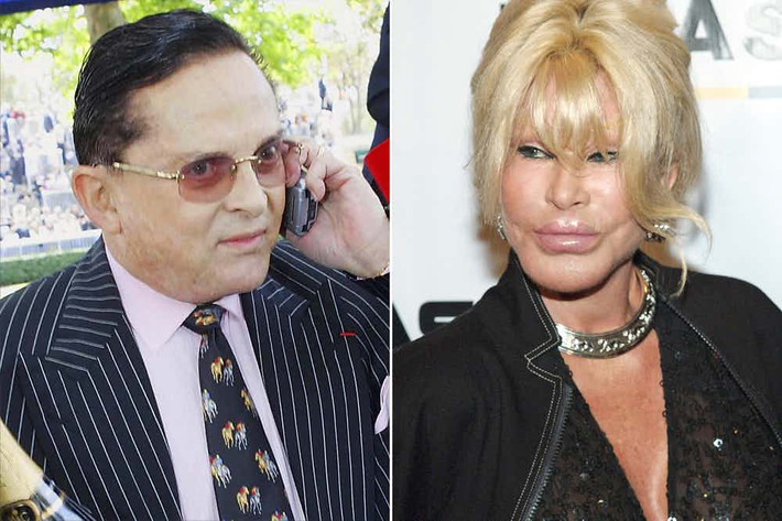 1. Alec và Jocelyn Wildenstein - 2,5 tỷ USD: Cuộc hôn nhân đổ vỡ của cặp vợ chồng Alec-Jocelyn Wildenstein được coi là vụ ly hôn tốn kém nhất lịch sử. Alec là một tỷ phú Pháp kết hôn với Jocelyne Périsset ngày 30/4/1978 và có hai người con. Sau khi ly hôn, bà Jocelyn đã nhận được 2,5 tỷ USD ngay lập tức và 100 triệu USD mỗi năm cho 13 năm sau đó. Ảnh: TheRichest.