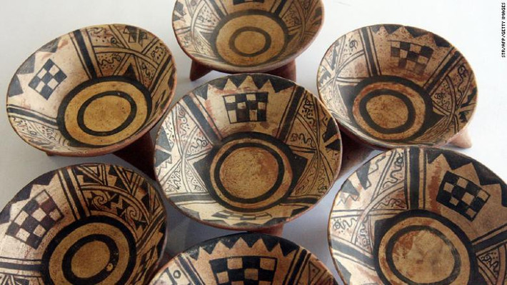 Nền văn minh Moche đã rất phát triển ở Peru vào khoảng từ năm 100 - 800. Người Moche nổi tiếng với những món đồ gốm vô cùng chi tiết, tinh xảo.