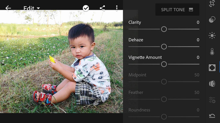 Lightroom CC: Ứng dụng chỉnh sửa ảnh chuyên nghiệp được phát hành bởi Adobe cho cả 2 nền tảng Android và iOS. Lightroom CC có đầy đủ các tính năng cơ bản như cắt ghép, tùy chỉnh nhiệt độ màu - sáng tối, tạo điểm nhấn, tương phản…cùng nhiều bộ lọc hữu ích khác. Ứng dụng còn sở hữu nhiều chức năng nâng cao như đồng bộ hóa các thiết lập và chỉnh sửa ảnh giữa máy tính với điện thoại, tự tải hình trên mây Creative Cloud.