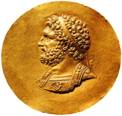 Vào mùa xuân năm 336 TCN, vua Philip II thực hiện cuộc xâm lược Ba Tư. Trong thời gian đó, ông hoàng này tổ chức lễ cưới long trọng cho người con gái Cleopatra với hoàng tử Alexander của Epirus.