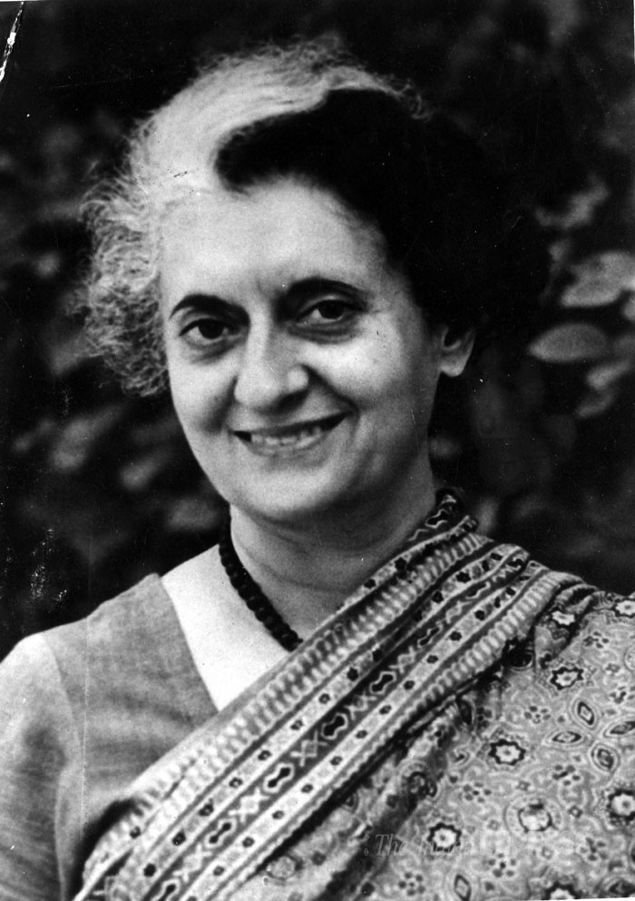 Trong thời gian giữ chức Thủ tướng, bà Indira Gandhi đã lãnh đạo Ấn Độ trong cuộc chiến với nước láng giềng Pakistan năm 1971. Điều này dẫn đến việc ra đời nhà nước Bangladesh ở phía đông Pakistan.