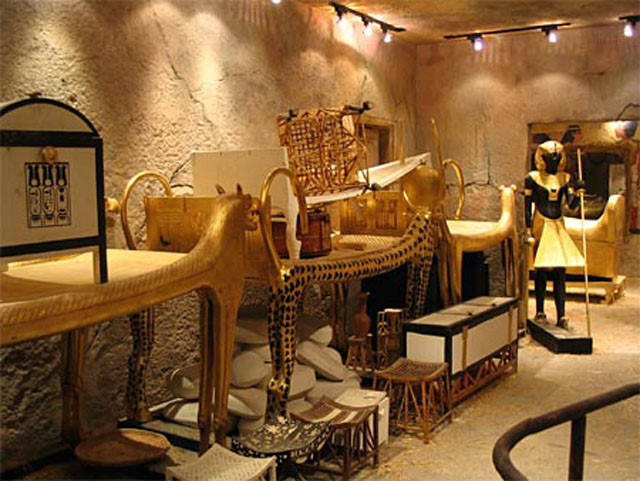Những điều kỳ lạ trong việc ướp xác pharaoh Tutankhamun được cho nằm trong một nỗ lực nhằm chống lại cuộc cách mạng tôn giáo do cha ông khởi xướng.