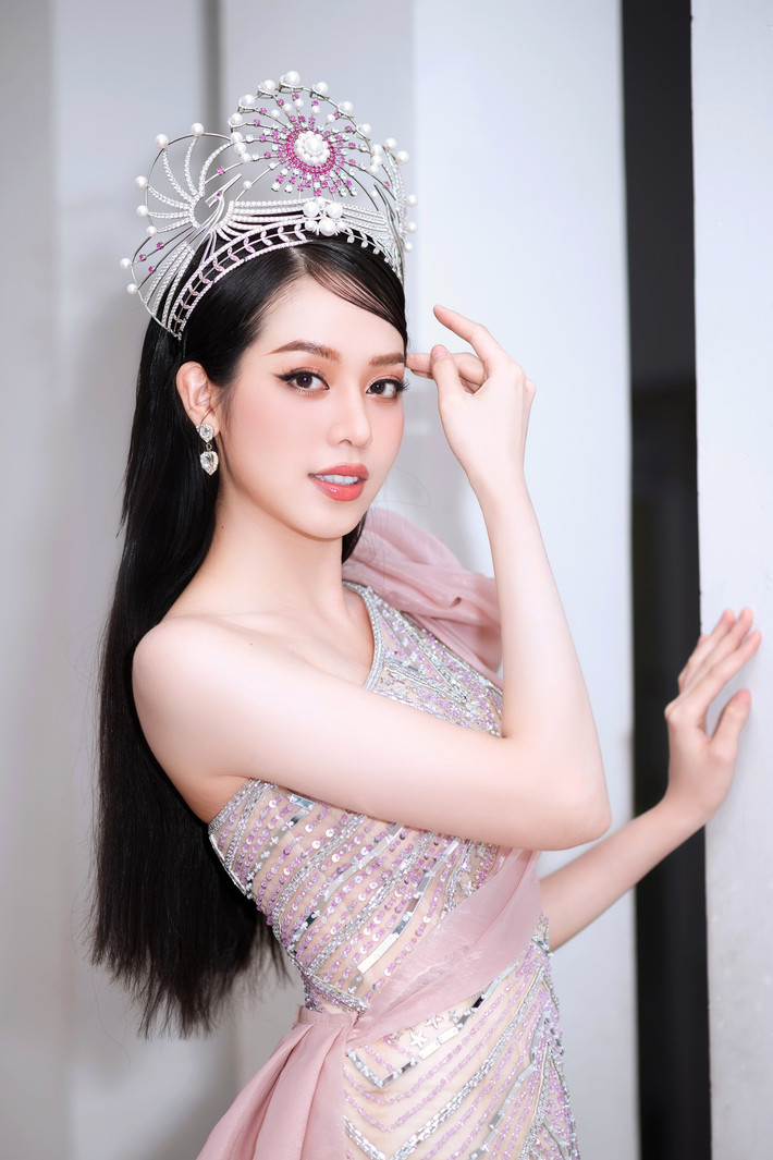 Cận cảnh nhan sắc thăng hạng của Hoa hậu Thanh Thủy thời gian gần đây.