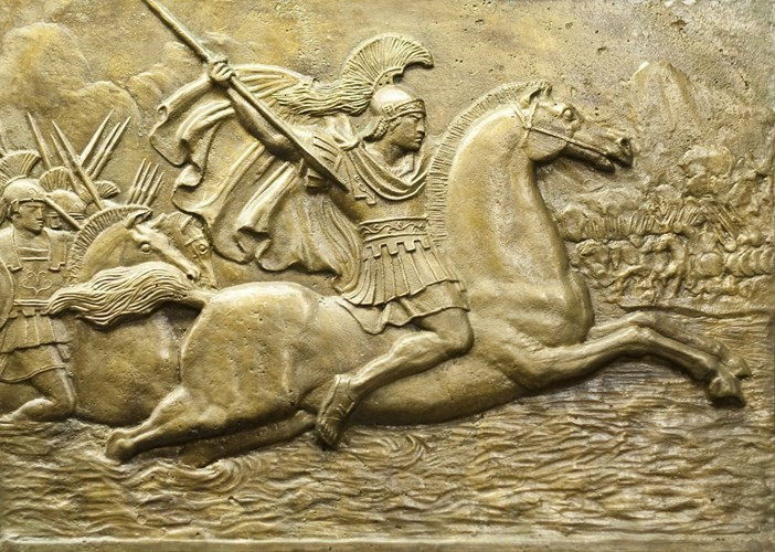 Alexander đại đế là hoàng đế của Vương quốc Macedonia, người trị vì Hy Lạp, chúa tể bán đảo Tiểu Á, pharaoh Ai Cập và là vị vua vĩ đại của Ba Tư khi mới ngoài 20 tuổi.