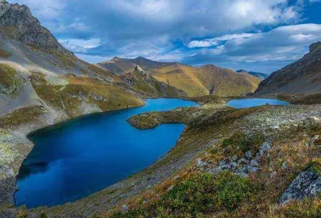 Thế nhưng, không có bất kỳ một sinh vật nào có thể sống sót bên trong hồ Karachay.