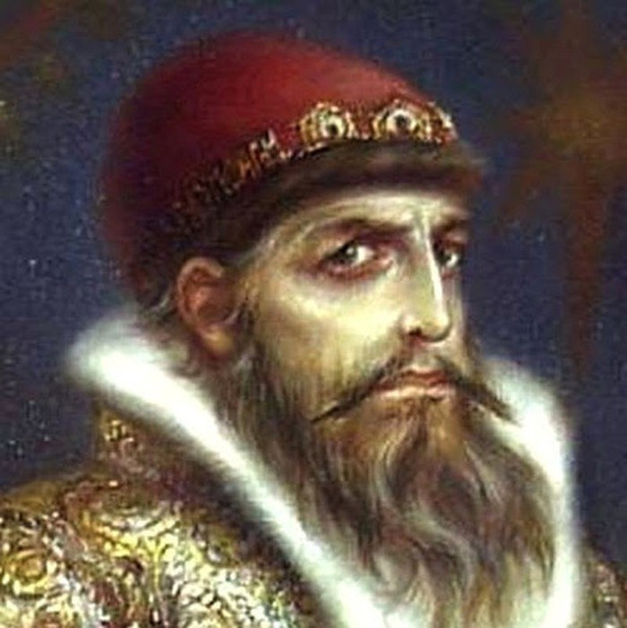 Sau khi giết con trai, Sa hoàng Ivan IV ân hận và đau buồn vì hành động đã gây ra.