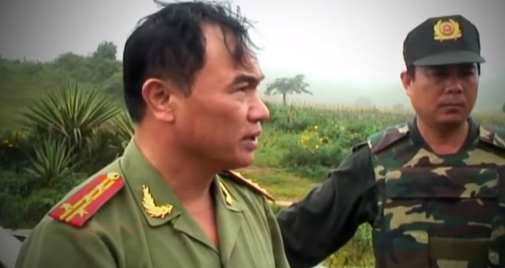 Trong sáng 30/11, Đại tá Trần Đình Thư và Đại tá Lê Hồng Phong - Phó Giám đốc CA tỉnh đã đến hiện trường để chỉ đạo công tác điều tra. 16 chiến sĩ CSCĐ của CA tỉnh cũng được huy động đến hiện trường tiến hành bao vây, truy tìm hung thủ.