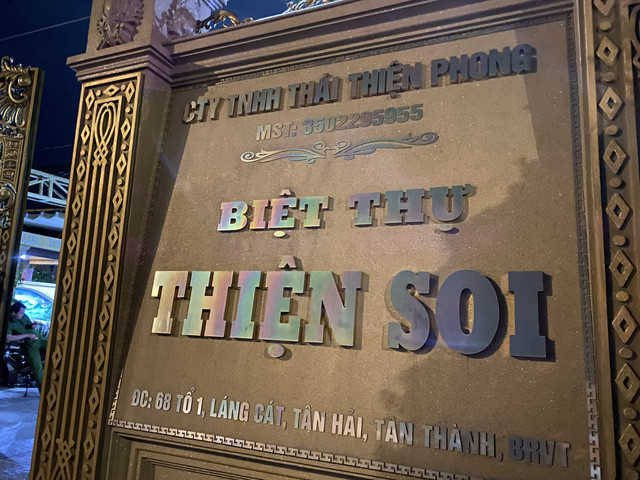 Theo đó, trường hợp có căn cứ cho thấy các đối tượng này đã cho vay với lãi suất quá 100 % trên một năm và thu lợi bất chính từ 30 triệu đồng trở lên hoặc đã bị xử phạt hành chính hoặc đã bị kết án về tội này chưa được xóa án tích mà còn vi phạm thì có thể đối mặt với mức hình phạt cao nhất lên đến 3 năm tù.