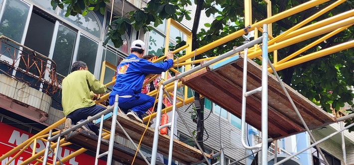 Kinh phí để đầu tư cho việc xây dựng tuyến phố đi bộ sẽ được trích từ nguồn ngân sách cũng như huy động nguồn lực xã hội hóa. Trong đó, ngân sách nhà nước cho các hạng mục về đầu tư hạ tầng, GPMB cũng như duy trì tổ chức một số hoạt động âm nhạc đường phố, văn hóa nghệ thuật, đảm bảo an ninh trật tự.