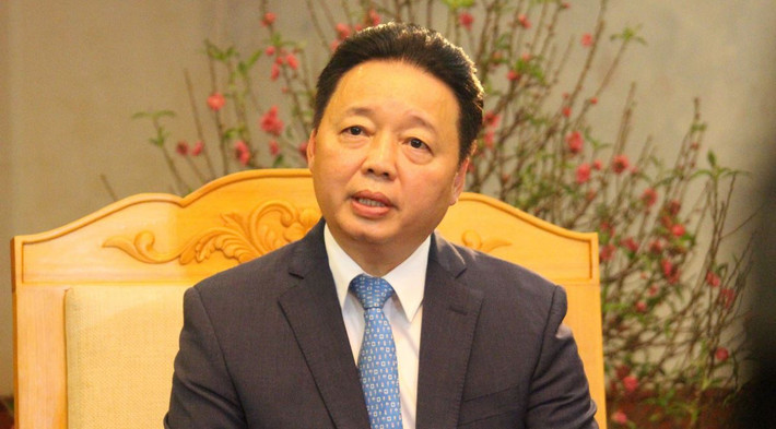 01/2011 – 01/2016: Ông là Ủy viên dự khuyết Ban Chấp hành Trung ương Đảng; Ủy viên Ban Chấp hành Đảng bộ Khối các cơ quan Trung ương; Ủy viên Ban cán sự Đảng, Bí thư Đảng ủy, Thủ trưởng cơ quan Bộ, Thứ trưởng Bộ Tài nguyên và Môi trường.
