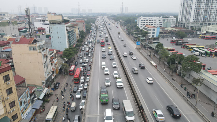 Cao tốc Pháp Vân - Cầu Giẽ ùn tắc khoảng 3km.