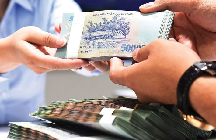 Người gửi tiền nhận bảo hiểm đến 125 triệu đồng: Từ ngày 12/12/2021, Quyết định 32/2021/QĐ-TTg về hạn mức trả tiền bảo hiểm có hiệu lực, áp dụng cho đối tượng là người được bảo hiểm tiền gửi; tổ chức tham gia bảo hiểm tiền gửi; tổ chức bảo hiểm tiền gửi; cơ quan, tổ chức và cá nhân khác có liên quan đến hoạt động bảo hiểm tiền gửi.