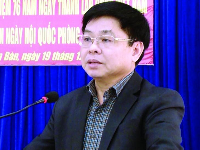 Ngày 23/11, Ban Tổ chức Tỉnh ủy Quảng Nam cho biết, ông Đặng Hữu Lên - Bí thư Thị ủy Điện Bàn đã có đơn xin nghỉ việc.