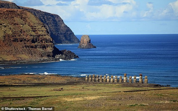Đảo Phục Sinh (tên địa phương là Rapa Nui) nằm ở Thái Bình Dương thuộc Chile trở thành địa điểm khảo cổ thu hút sự quan tâm của giới chuyên gia trong suốt thời gian dài.