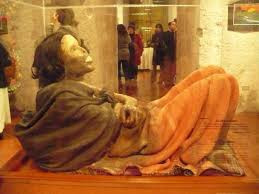 Hiện xác ướp Juanita được trưng bày tại bảo tàng Museo Santuarios Andinos ở thành phố Arequipa, Peru. Mỗi năm có nhiều du khách ghé thăm bảo tàng để chiêm ngưỡng xác ướp hoàn hảo người Inca.