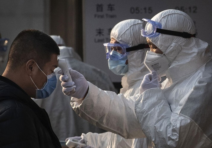 Theo SCMP, tính đến 11h ngày 3/2, hơn 17.000 trường hợp là nạn nhân của đại dịch virus corona. Trong số này, 361 bệnh nhân ở Trung Quốc và 1 người ở Philippines tử vong.