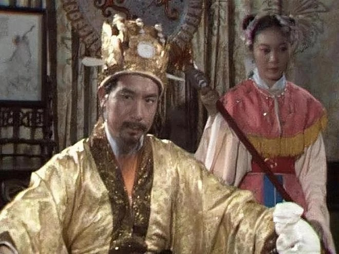 Lý do ban đầu mà Thanh Sư Tinh đến nước Ô Kê chính là giúp Văn Thù Bồ Tát rửa mối hận xưa. Chuyện kể rằng, trước đây, Văn Thù Bồ Tát đến nước Ô Kê còn Quan Âm Bồ Tát đến Đại Đường ở Đông Thổ. Văn Thù Bồ Tát và Quan Âm Bồ Tát đều muốn hai nước này theo đạo Phật.
