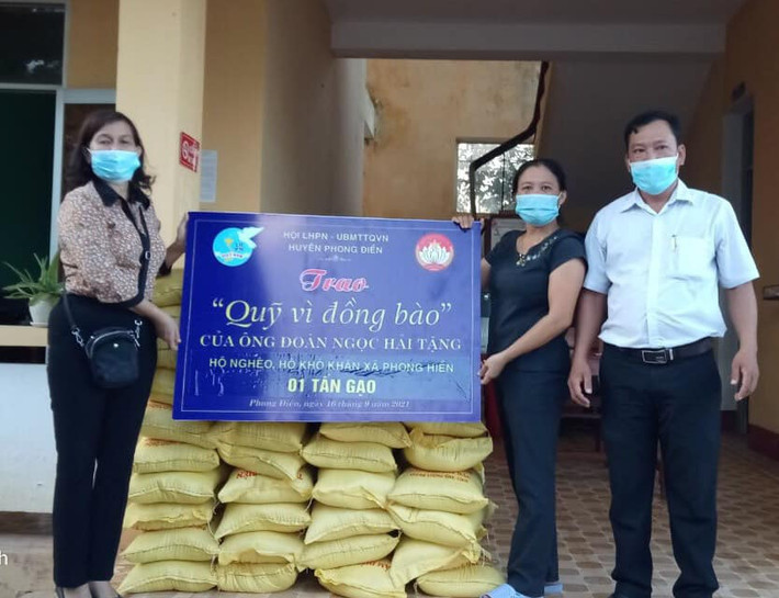 Ông Hải nói rằng, làm công việc từ thiện, ông chỉ đi độc hành, trừ trường hợp thật đặc biệt. Ông cũng là “giám đốc kiêm thủ quỹ, kiêm kế toán Quỹ Vì đồng bào, kiêm lái xe, kiêm cả khuân vác. Cuộc đời còn lại của ông luôn phấn đấu để được phục vụ đồng bào của mình. Vì ông là hạ sĩ quân đội nhân dân Việt Nam, đại úy sĩ quan dự bị, nguyên là một công chức và vì cuộc đời 29 năm của ông đã được lãnh những đồng lương của nhà nước (tiền của nhân dân).