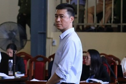 Một thông tin đáng chú ý liên quan số tiền 3,5 triệu USD mà Nam cho một người bạn Quốc tịch Singapore từ nguồn tiền hưởng lợi do tổ chức đánh bạc, số tiền này sau đó được chuyển vào tài khoản của Phan Sào Nam tại Ngân hàng Bank Of Singapore. Tuy nhiên, khi cơ quan chức năng Việt Nam tiến hành thủ tục xác minh, thu hồi, thì số tiền này đã không còn trong tài khoản. Hiện cơ quan chức năng vẫn chưa xác định được số tiền nêu trên đã được chuyển đi đâu. Do đó, Cục Thi hành án dân sự tỉnh Phú Thọ đang đề nghị TAND Tối cao hướng dẫn xử lý đối với số tiền này.
