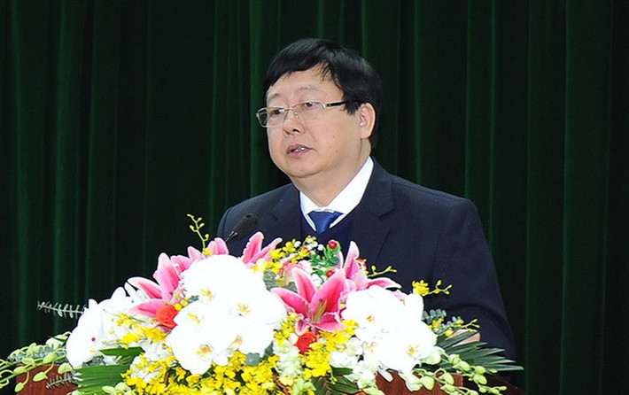 Cựu Chủ tịch UBND tỉnh Hải Dương Nguyễn Dương Thái: Theo kết luận điều tra, thực hiện chỉ đạo của cựu Bí thư Phạm Xuân Thăng và Ban Thường vụ Tỉnh ủy, ông Thái đã chỉ đạo Văn phòng UBND tỉnh ban hành văn bản thông báo: "Giao Sở Tài chính chủ trì, phối hợp với Sở Y tế và các đơn vị có liên quan ký hợp đồng với Công ty Việt Á trong việc thực hiện các mẫu xét nghiệm Covid-19". Đồng thời, thông báo của tỉnh cũng nêu giao CDC Hải Dương phối hợp với Công ty Việt Á mở rộng phạm vi xét nghiệm. Ông Thái còn ký các quyết định về việc tạm cấp kinh phí, phê duyệt kế hoạch lựa chọn nhà thầu phục vụ phòng chống dịch. Trên cơ sở đó, CDC Hải Dương mới hoàn thiện hồ sơ đấu thầu, thanh toán cho Công ty Việt Á hơn 129 tỷ đồng trái quy định.