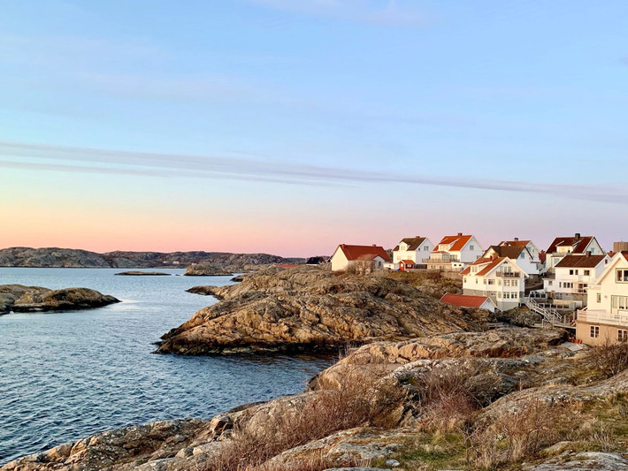 5. Thụy Điển: Từ tháng 5 đến tháng 8, du khách dường như không thể ngắm hoàng hôn ở Kiruna, một thành phố cực bắc của Thụy Điển, do mặt trời không lặn. Ảnh: Unsplash.