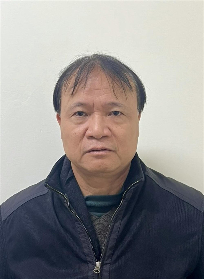 Đỗ Thắng Hải, Thứ trưởng Bộ Công Thương bị khởi tố về tội “Nhận hối lộ” theo Điều 354 BLHS;