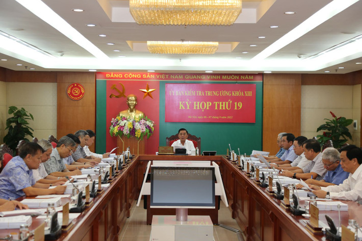 Tại kỳ họp thứ 19, UBKT Trung ương đề nghị cấp có thẩm quyền xem xét, thi hành kỷ luật Ban Thường vụ Tỉnh ủy Hải Dương nhiệm kỳ 2020 - 2025; Ban cán sự đảng UBND tỉnh Hải Dương các nhiệm kỳ 2016 - 2021, 2021 - 2026 và các cá nhân, trong đó có ông Nguyễn Dương Thái, nguyên Phó Bí thư Tỉnh ủy, nguyên Bí thư Ban cán sự đảng, nguyên Chủ tịch UBND tỉnh, nguyên Trưởng Ban Chỉ đạo phòng, chống dịch của tỉnh Hải Dương.