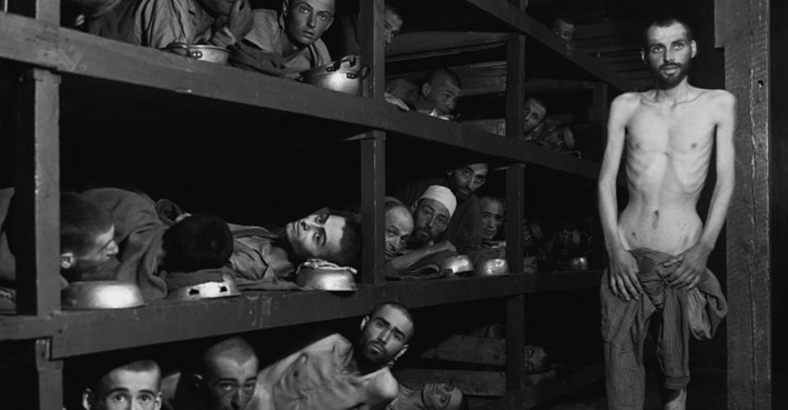 "Giải pháp tối hậu cho vấn đề Do Thái" được trùm phát xít Hitler đưa ra vào năm 1942 tại Hội nghị Wannsee. Theo ước tính, Đức quốc xã đã tàn sát 11 triệu người trong thời gian nắm quyền (bao gồm cả 6 triệu người Do Thái).