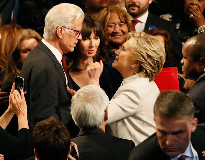 Bà Clinton sẽ trở thành Tổng thống già thứ hai trong lịch sử Mỹ nếu trúng cử. Đặc biệt, nếu trúng cử thì bà Clinton sẽ trở thành nữ Tổng thống Mỹ đầu tiên trong lịch sử quốc gia này. Ảnh: Getty Images.